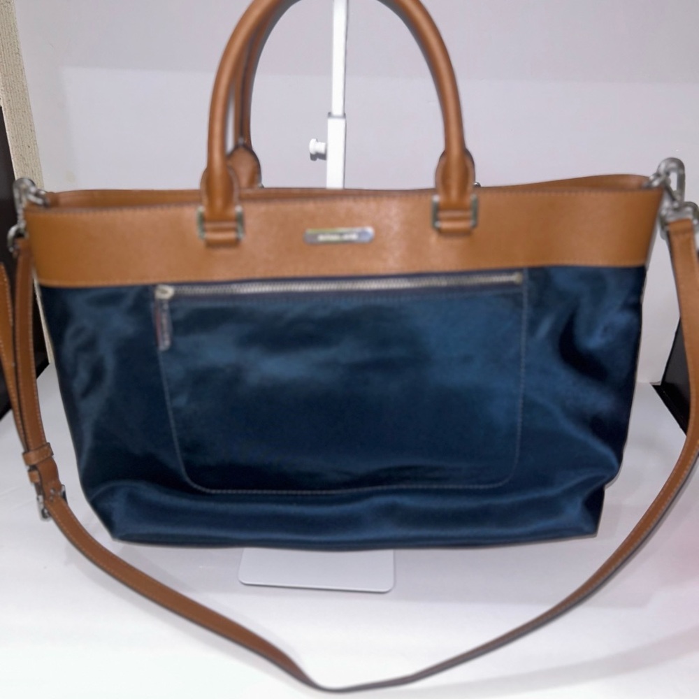 Michael Korz Colgate East West Tote in Navy Blue